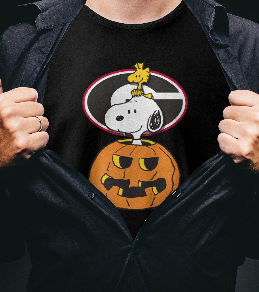Georgia Bulldogs Football Halloween Snoopy And Woodstock T-Shirt