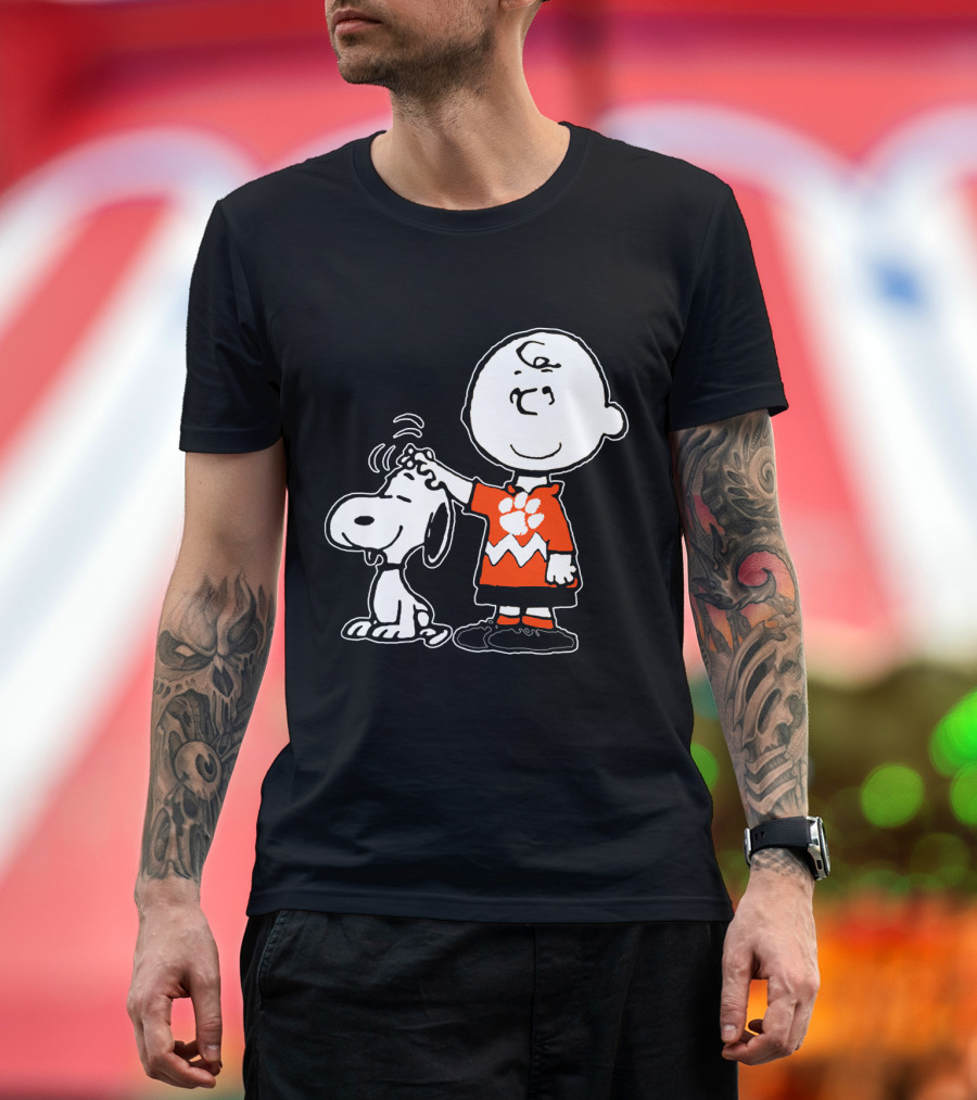 Clemson Tigers Football Paw Print On Charlie Brown With Snoopy T-Shirt
