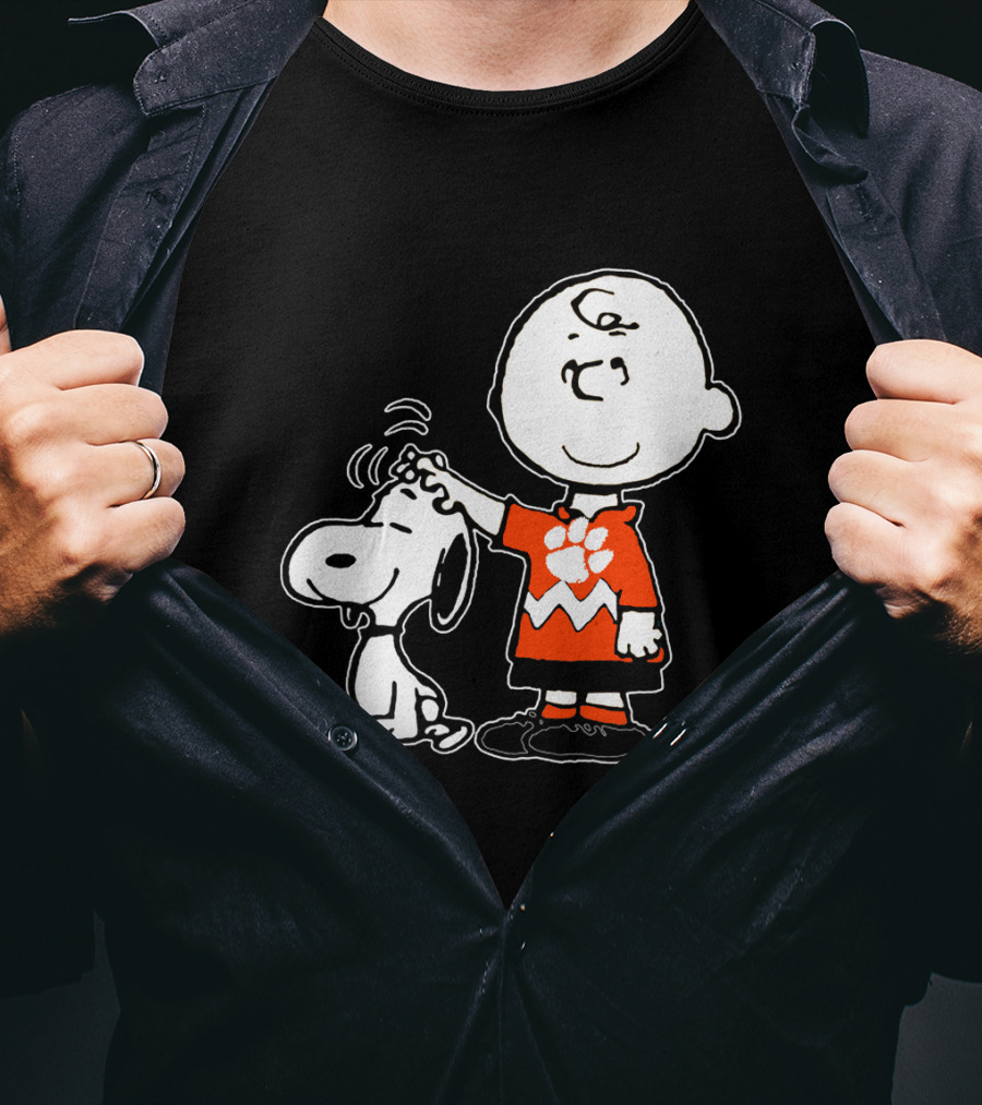 Clemson Tigers Football Paw Print On Charlie Brown With Snoopy T-Shirt