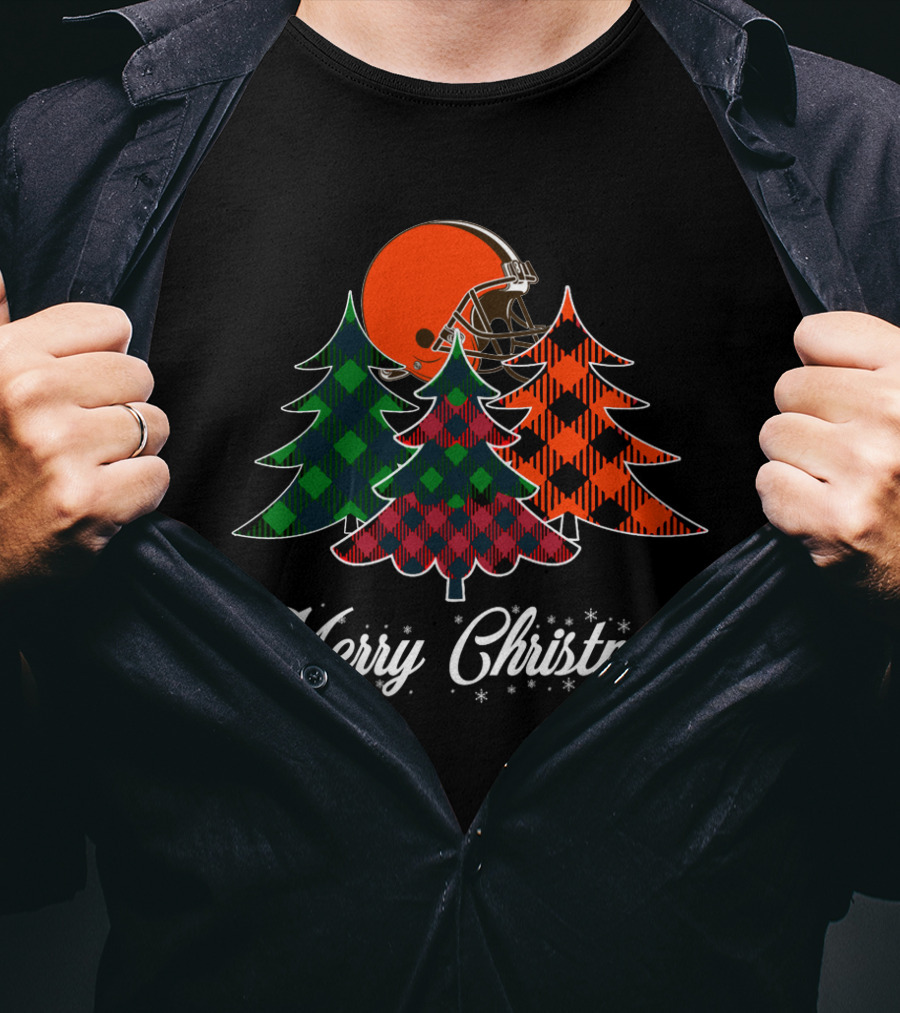 Merry Christmas Cleveland Browns Helmet And Plaid Trees T-Shirt