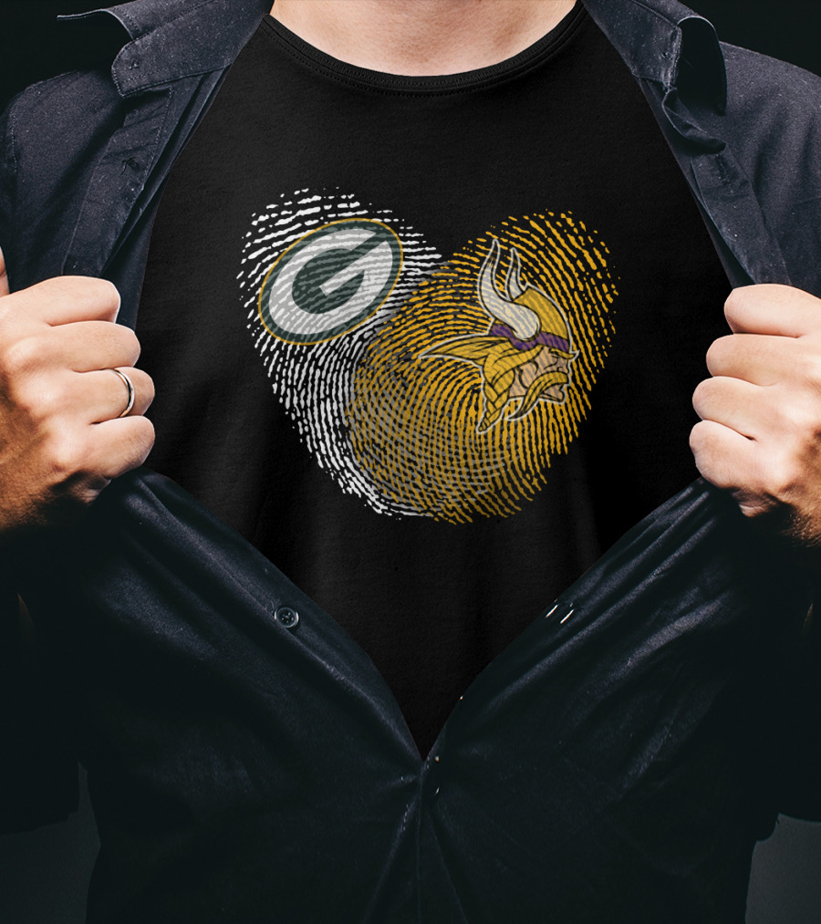 Green Bay Packers And Minnesota Vikings Fingerprint Heart T-Shirt