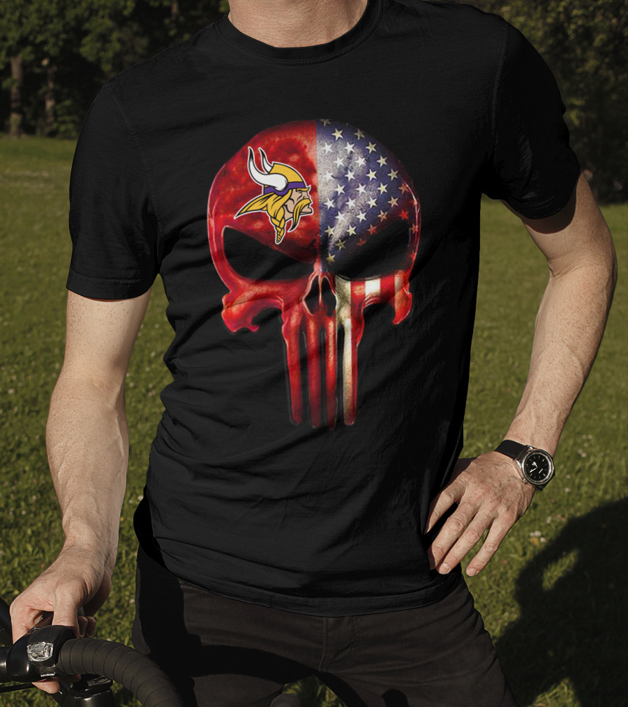 Vikings Skull American Flag Minnesota Fan T-Shirt