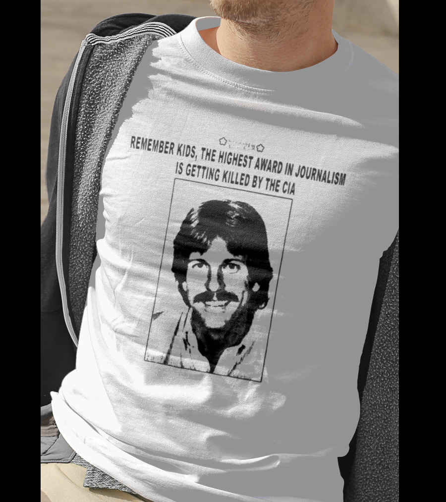 Remember Kids The Highest Award In Journalism Is Getting Killed By The CIA Vintage Cement Journalism 2.0 T-Shirt