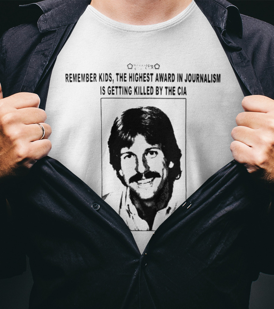 Remember Kids The Highest Award In Journalism Is Getting Killed By The CIA Vintage Cement Journalism 2.0 T-Shirt