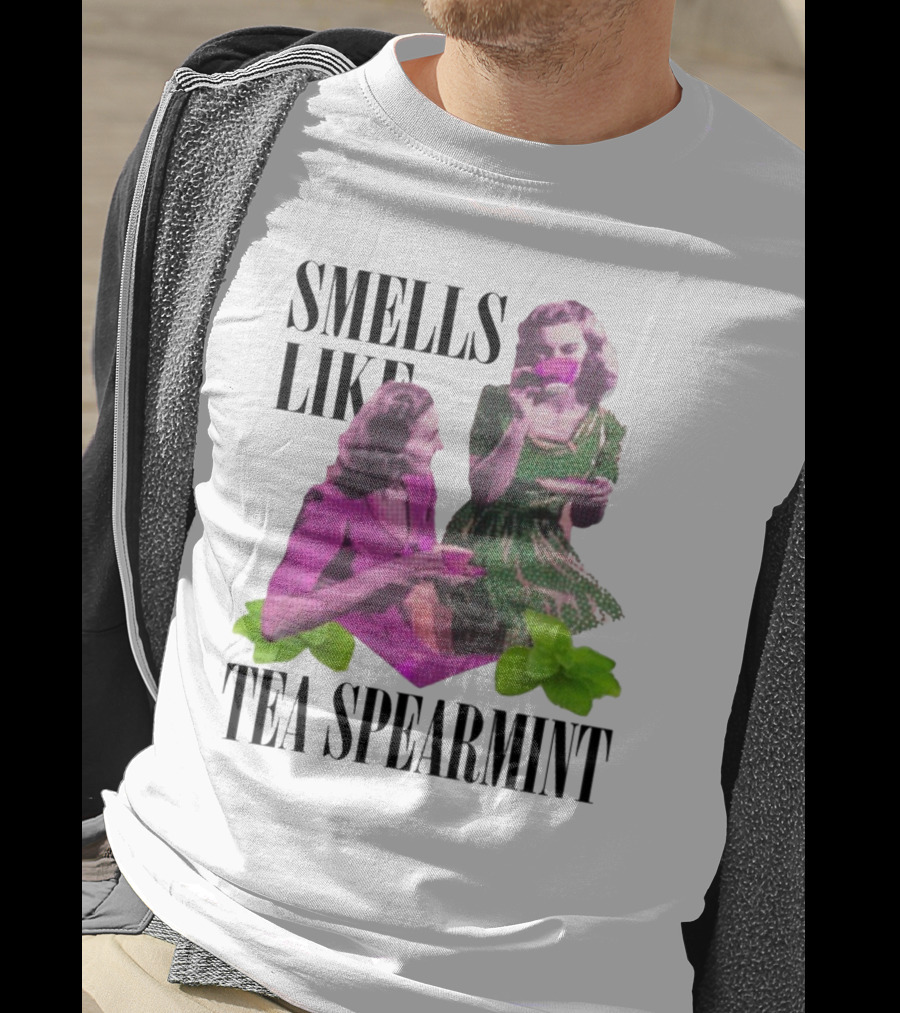 Smells Like Tea Spearmint Retro Women Green Pink Cups T-Shirt