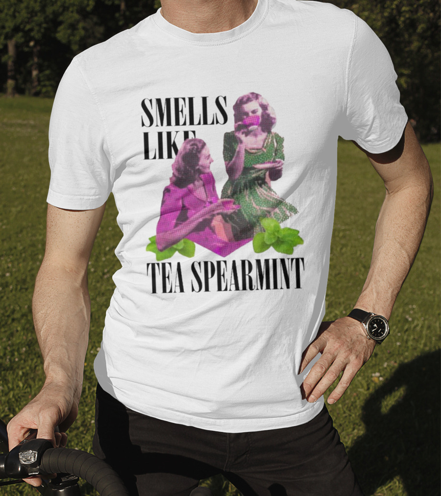 Smells Like Tea Spearmint Retro Women Green Pink Cups T-Shirt