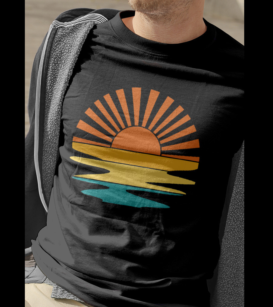 Retro Sunset Rays Wavy Vintage Sunshine Sunburst Ocean Horizon T-Shirt