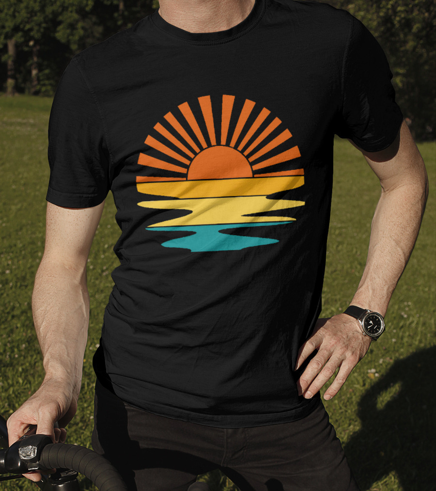 Retro Sunset Rays Wavy Vintage Sunshine Sunburst Ocean Horizon T-Shirt