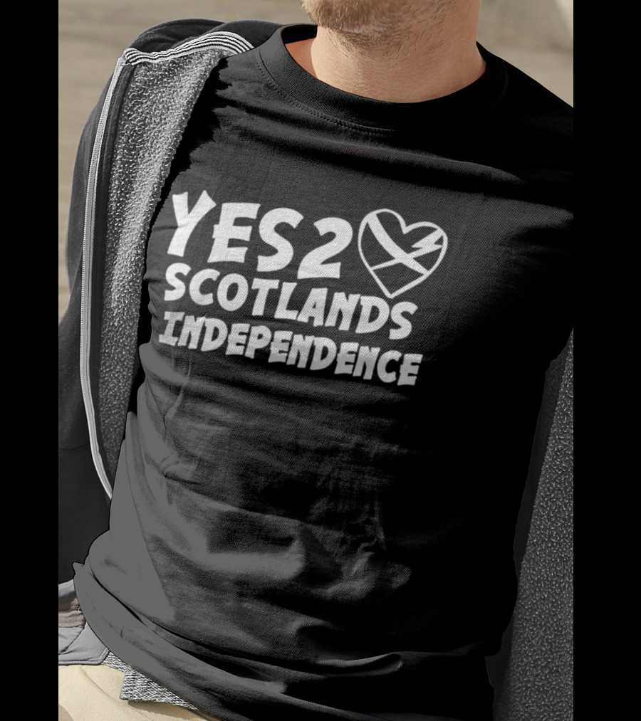 Yes 2 Scotlands Independence Heart T-Shirt