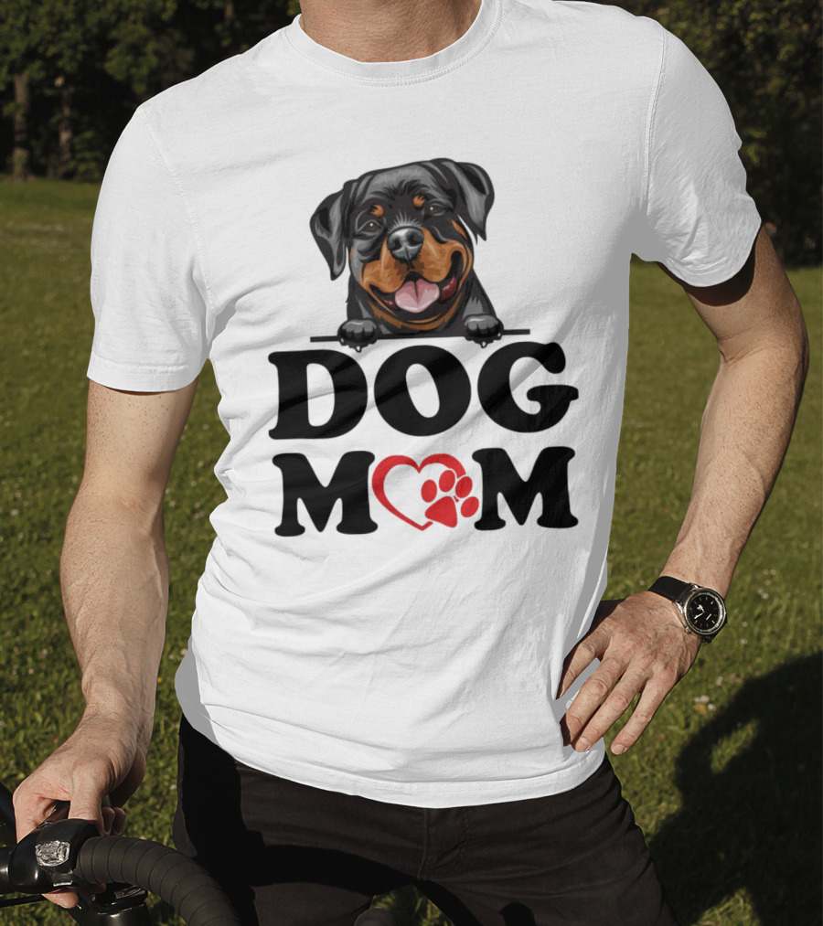 Rottweiler Dog Mom Heart Paw Design For Rottweiler Stickers Enthusiasts T-Shirt