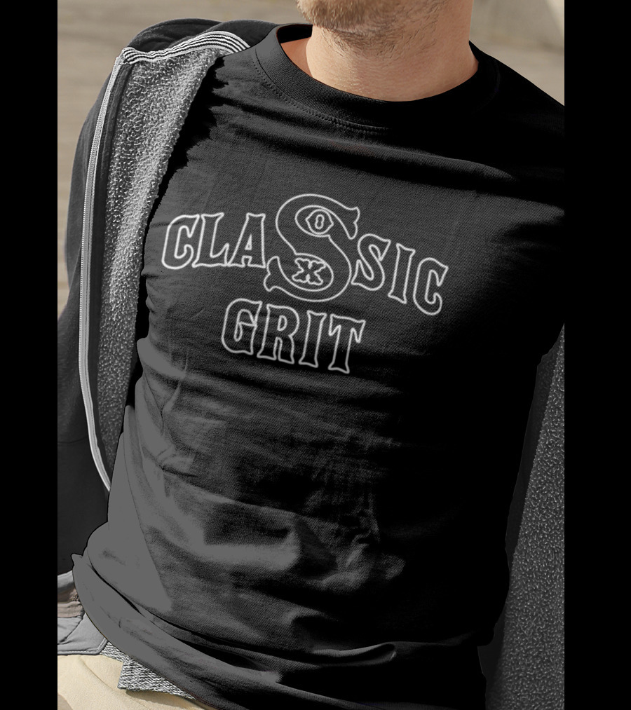 Joe Kelly Wearing Classic Grit ClaSsic Grit T-Shirt