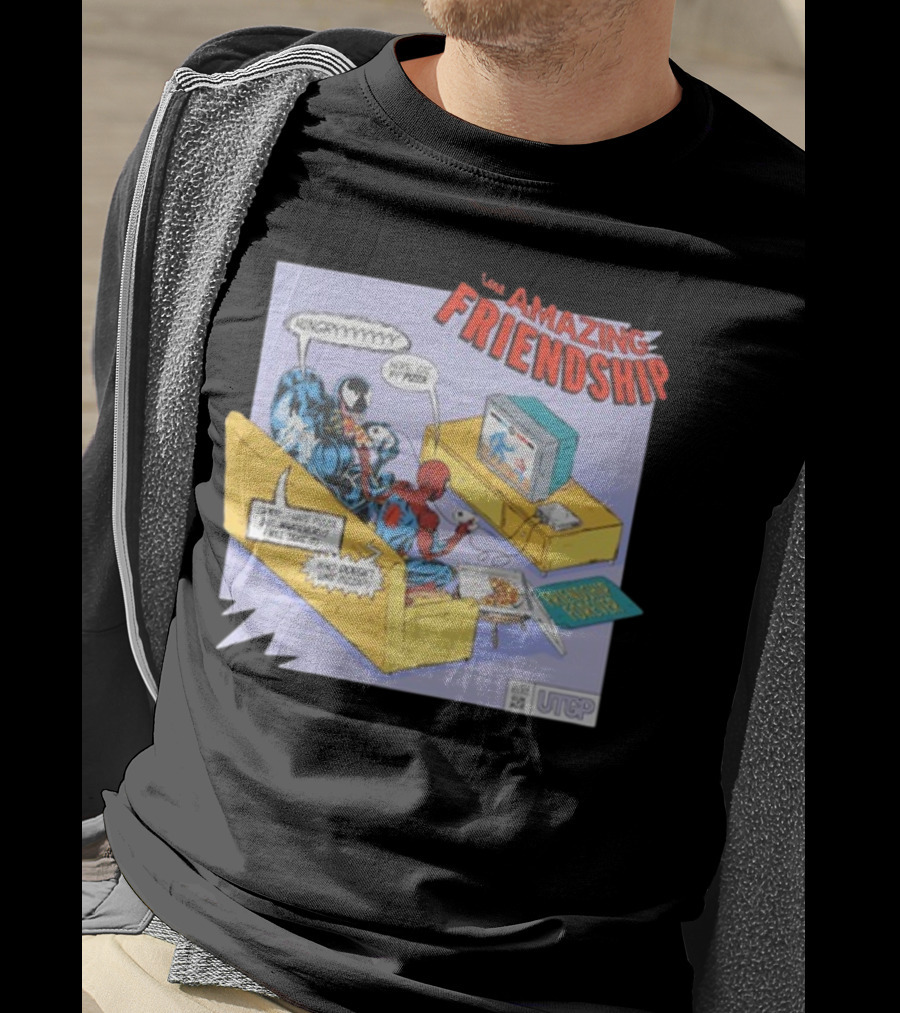 Hungry Pizza Lovers Unite On Couch With Amazing Friendship TV T-Shirt