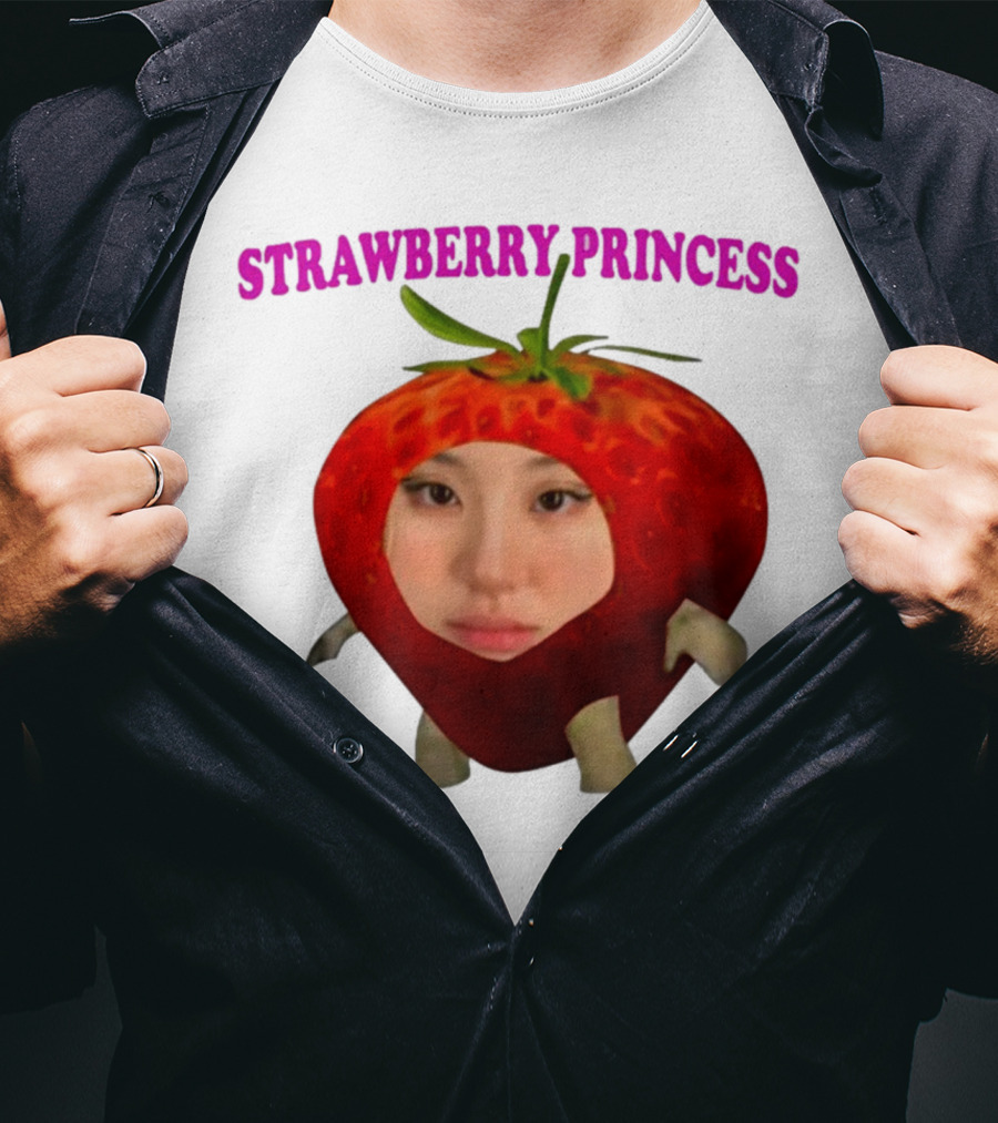 Chaeyoung Strawberry Princess In A Strawberry Costume T-Shirt