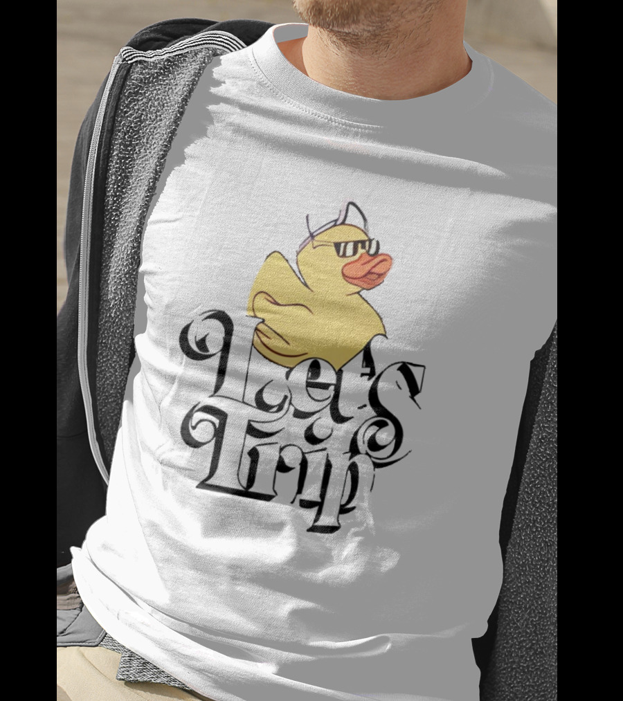 Duck Let's Trip Cool Hat Sunglasses T-Shirt