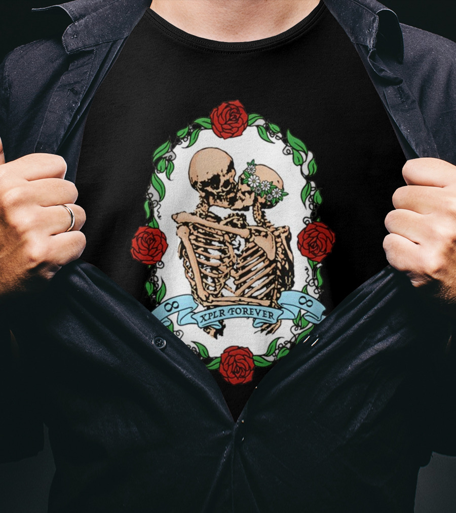 Xplr Forever Skeletons Embrace With Roses And Floral Wreath T-Shirt
