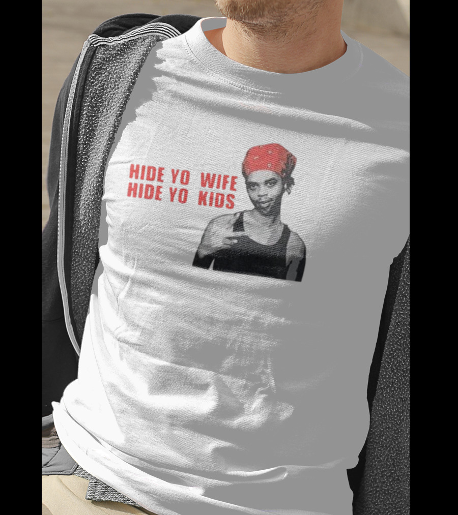 Hide Yo Wife Hide Yo Kids Viral Meme Red Bandana Image T-Shirt