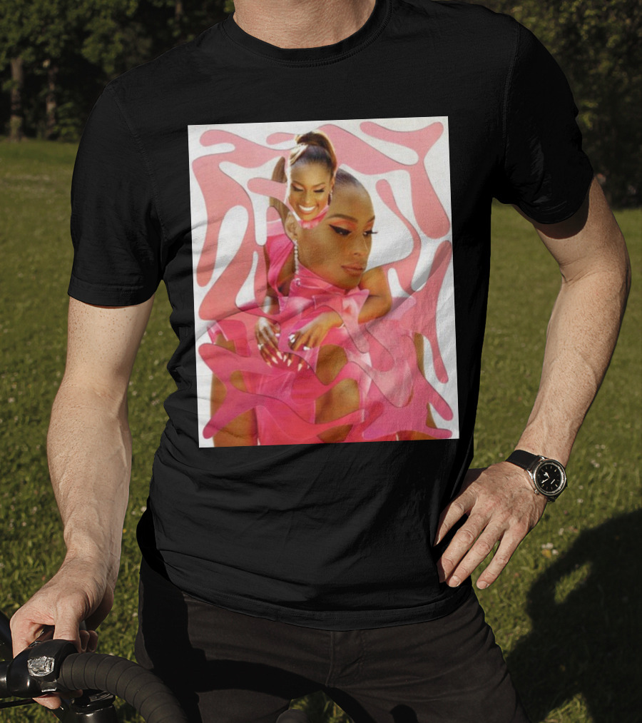 Ian Woods Issa Rae At The Barbie Fragmented Pink T-Shirt