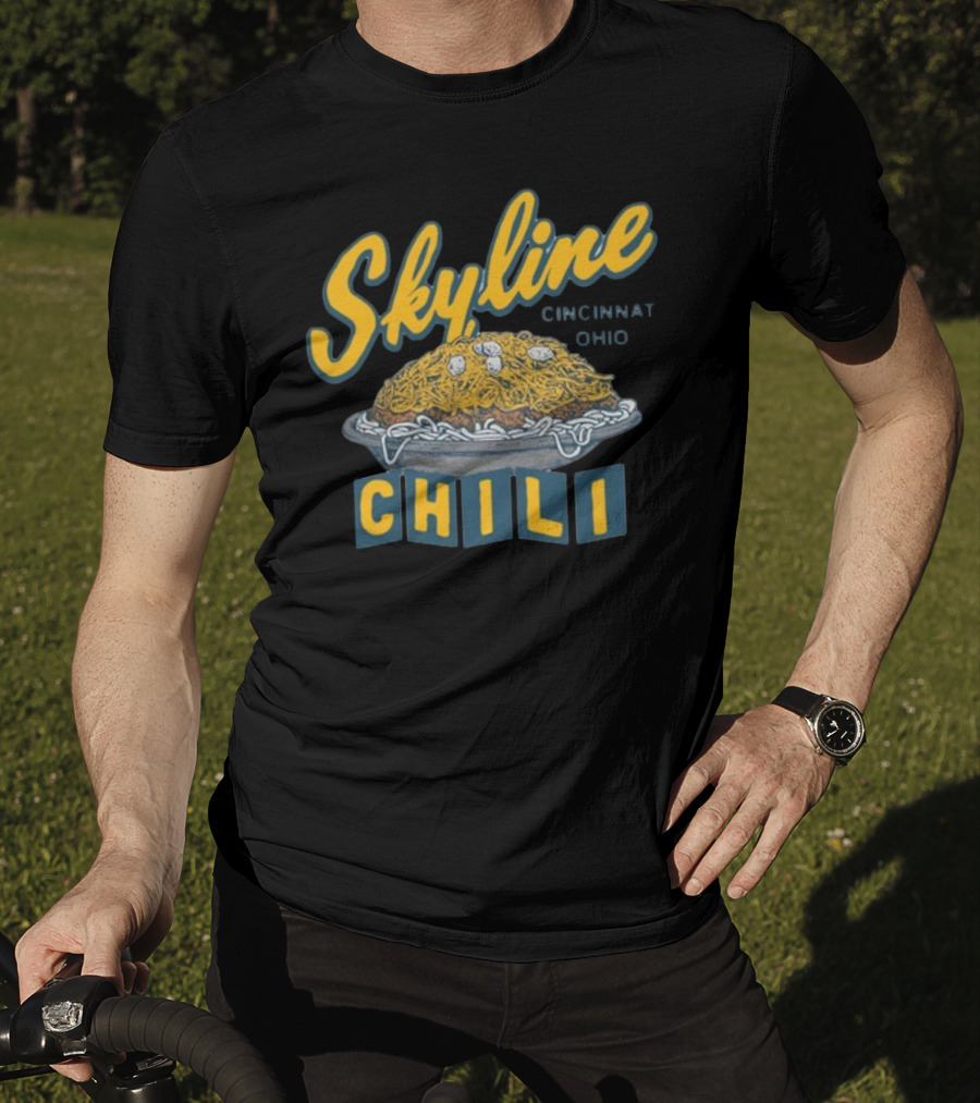 Skyline Chili Cincinnati Ohio Pop Culture Food Icon With Classic Spaghetti And Cheese Plate T-Shirt