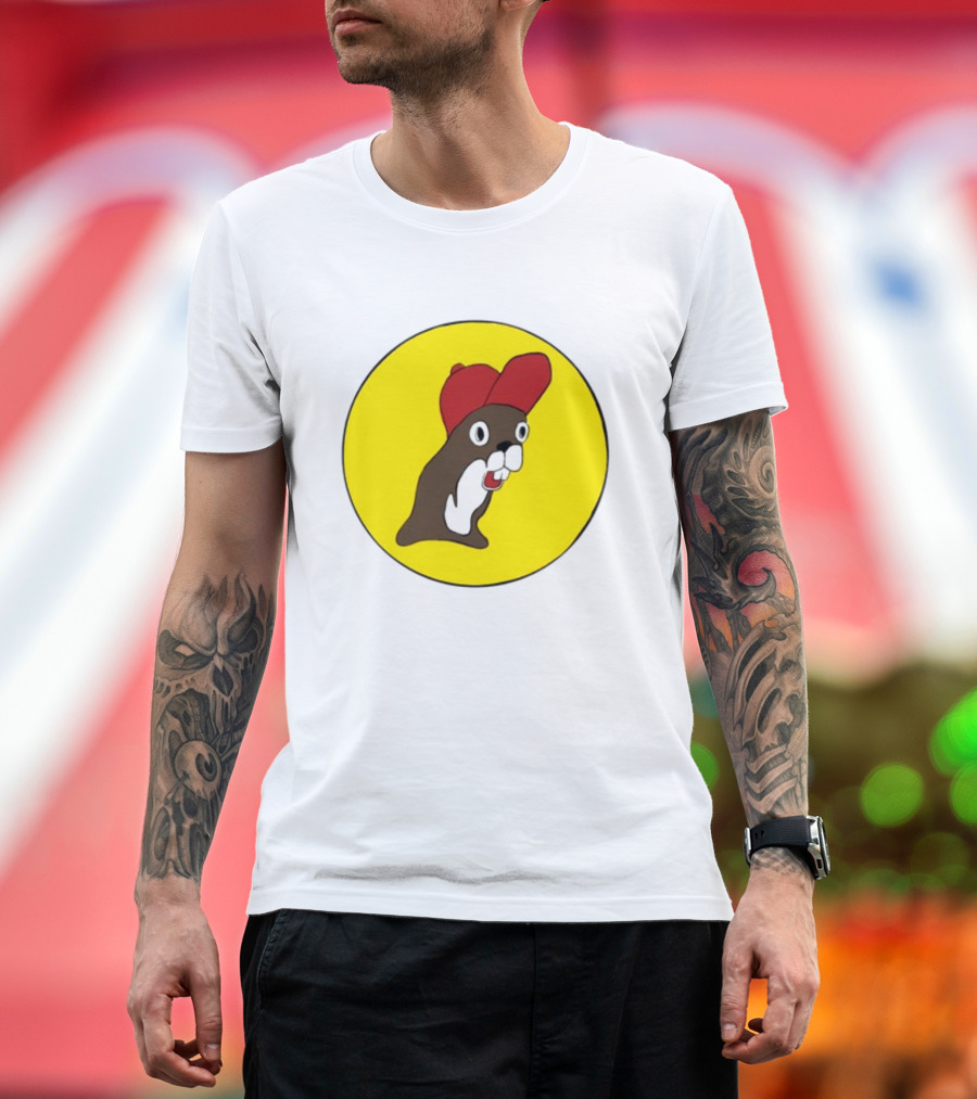 Baby Genius Beaver Red Cap Yellow Circle Buc-ee's Cup T-Shirt