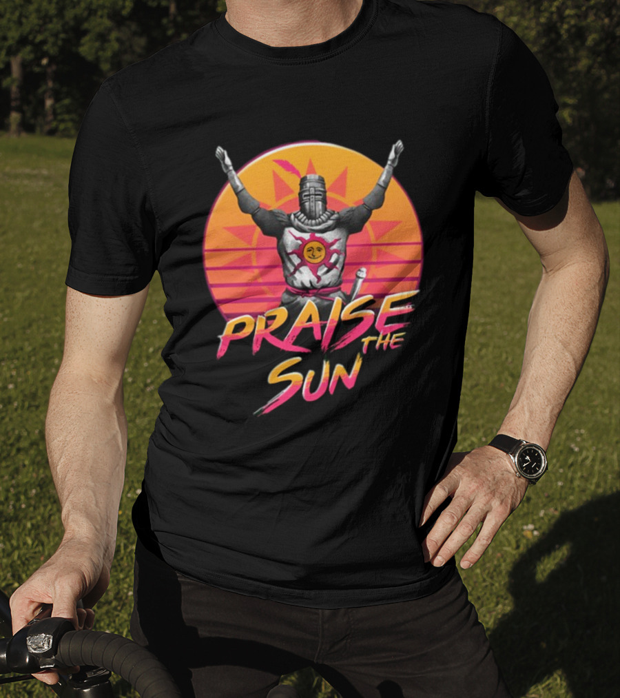 Praise The Sun Solaire Of Astora Dark Souls Knight Retro Sunset T-Shirt
