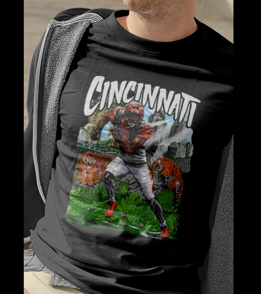 Cincinnati Jungle Football Player With Tigers And City Skyline T-Shirt
