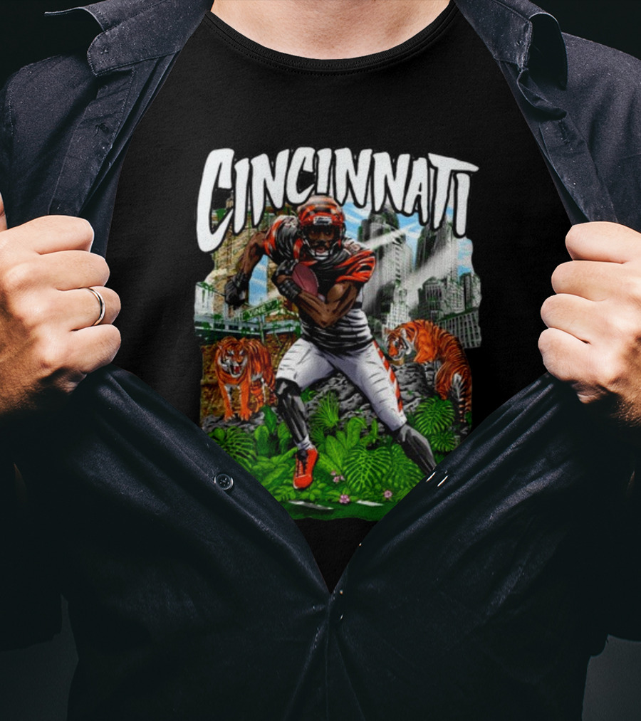 Cincinnati Jungle Football Player With Tigers And City Skyline T-Shirt
