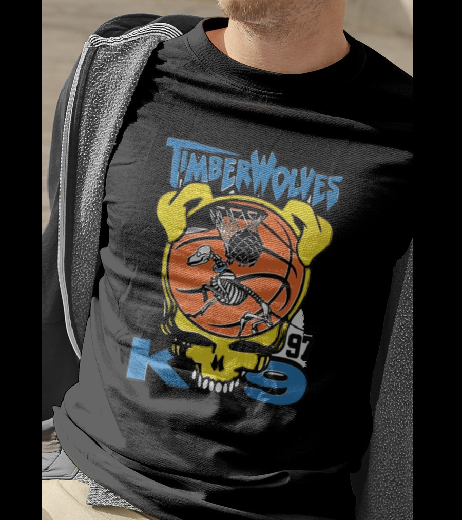 Timberwolves 1997 K-9 Basketball Skeleton Skull T-Shirt