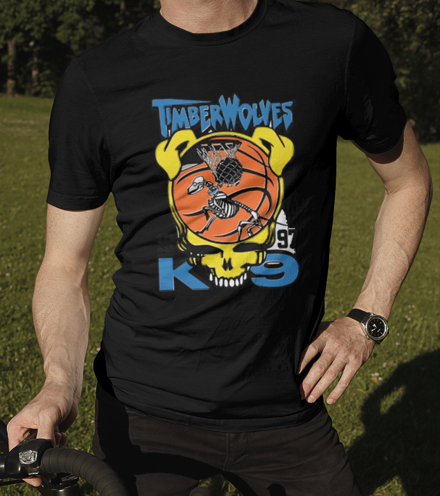 Timberwolves 1997 K-9 Basketball Skeleton Skull T-Shirt