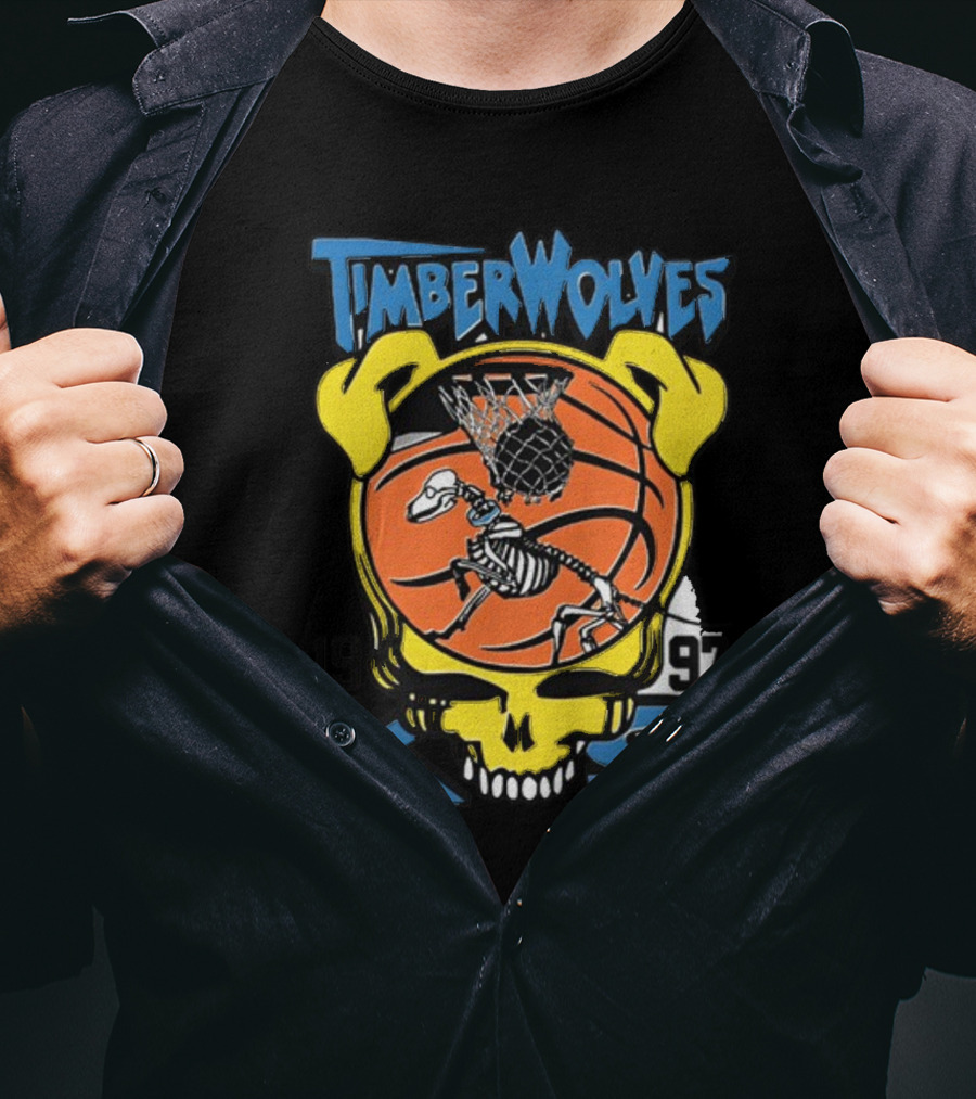 Timberwolves 1997 K-9 Basketball Skeleton Skull T-Shirt