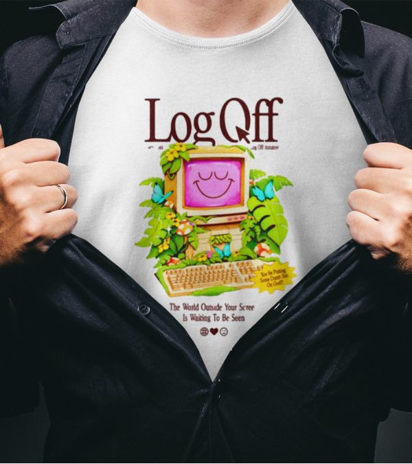 Log Off The World Outside Your Screen Is Waiting To Be Seen Vintage Computer Jungle Aesthetic T-Shirt