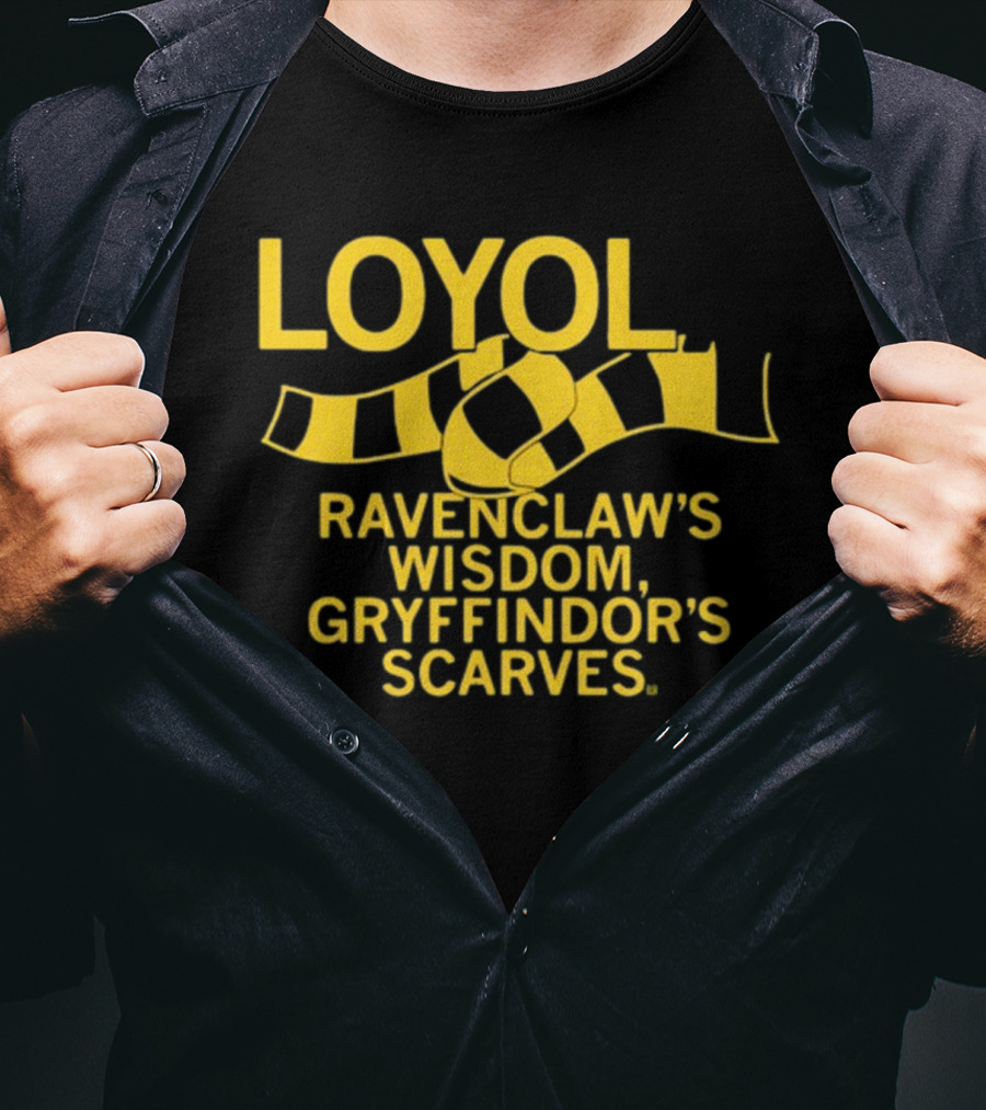 LOYOL Ravenclaw's Wisdom, Gryffindor's Scarves T-Shirt