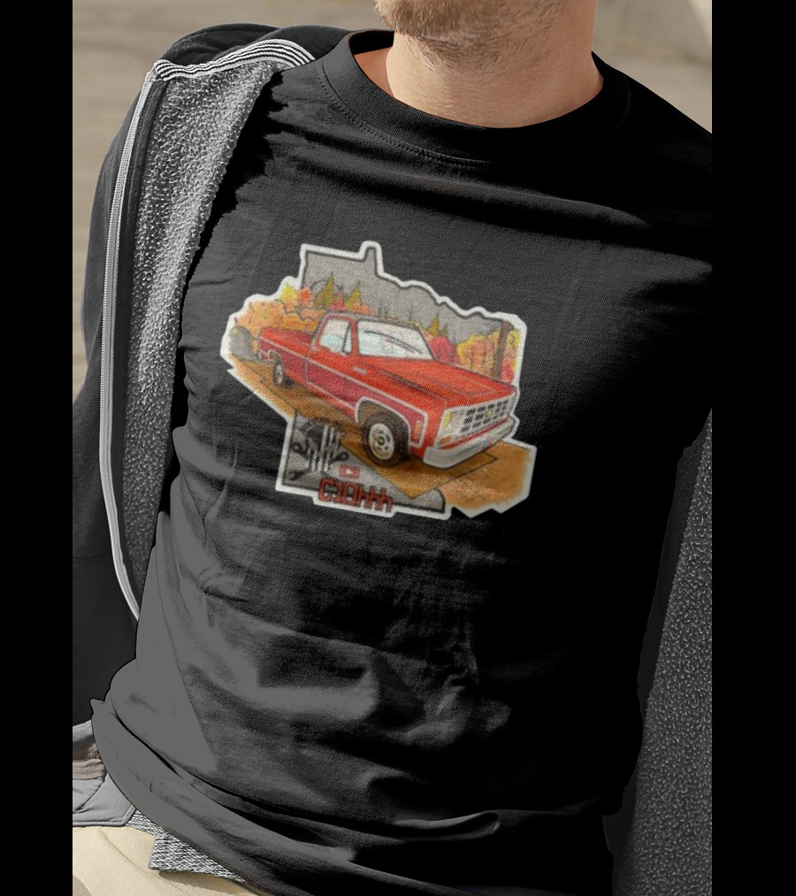 C1ohhh Junkyera Digs Vintage Red Pickup Truck Scenic Autumn Background Classic T-Shirt