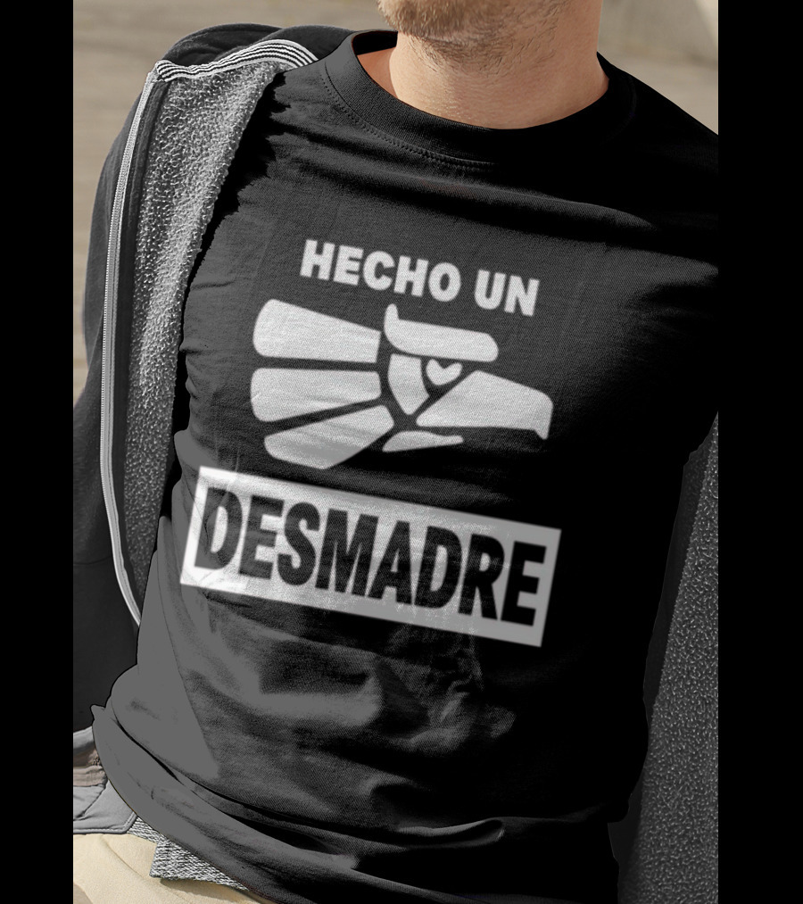 Hecho Un Desmadre Laura Martínez Aguila Mexicana Iconografía Expandida T-Shirt