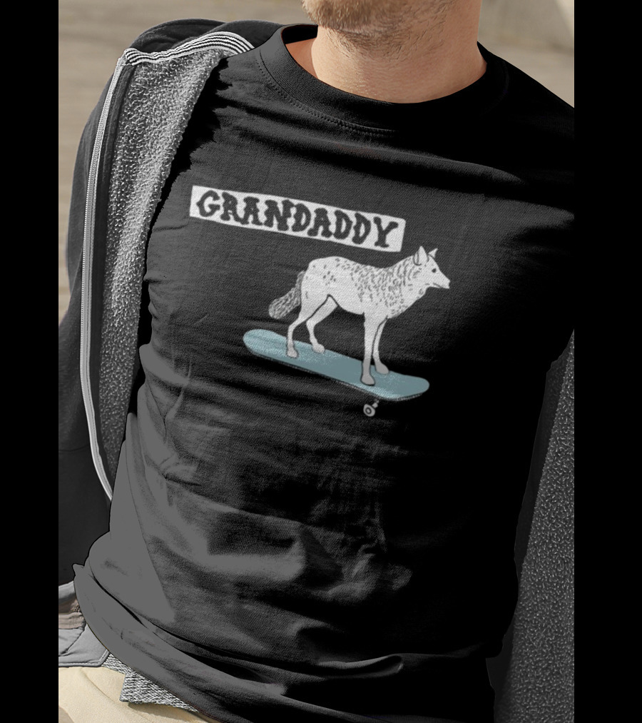 Grandaddy Wolf On Skateboard Blu Wav T-Shirt