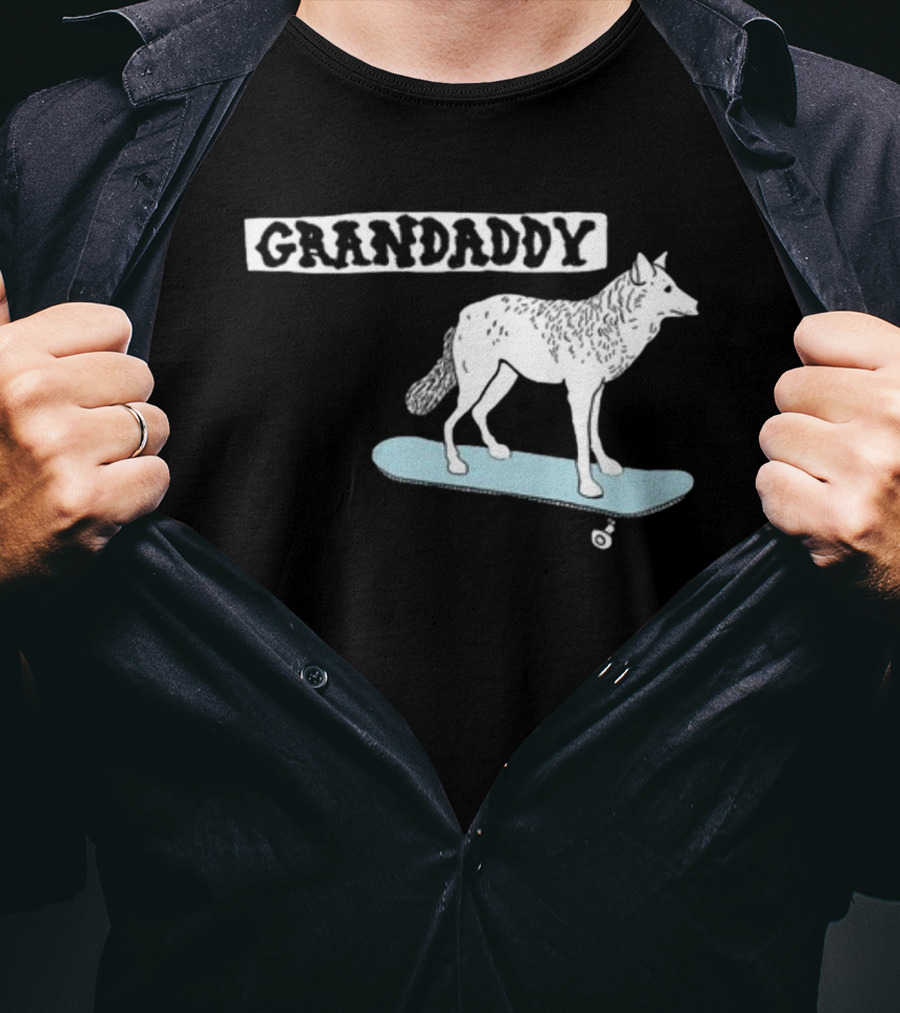 Grandaddy Wolf On Skateboard Blu Wav T-Shirt