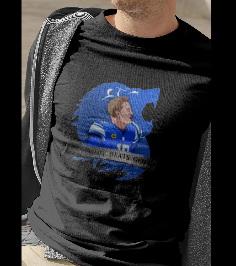 Nobody Beats Goff Detroit Lions Quarterback Blue Lion Background T-Shirt