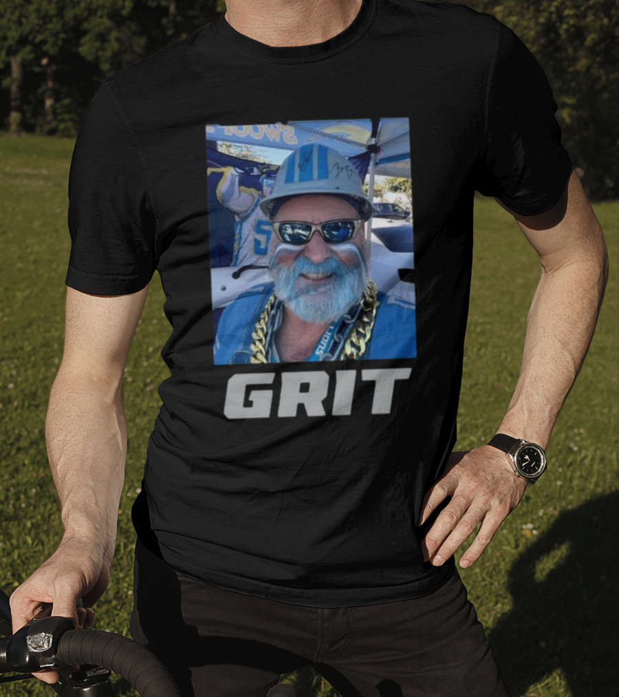 Lions Grit Gameday Enthusiast Celebrating Ron Crackman Crachiola T-Shirt