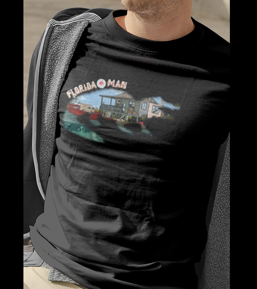 Florida Man Houseboat Adventure With Alligator And Boat T-Shirt