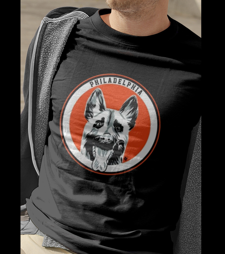 Philadelphia Dogs Hockey Team Circle T-Shirt