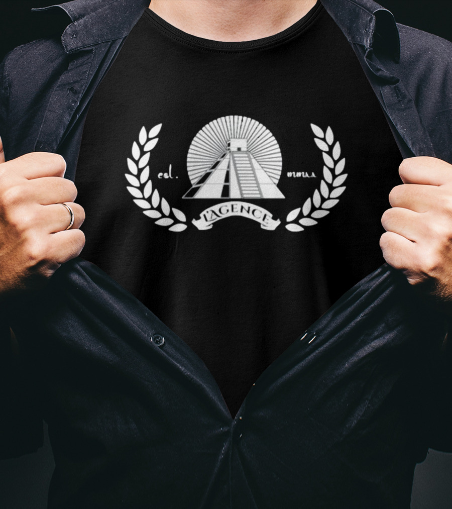 L'Agence Est. MMXXI Laurel Wreath Pyramid T-Shirt