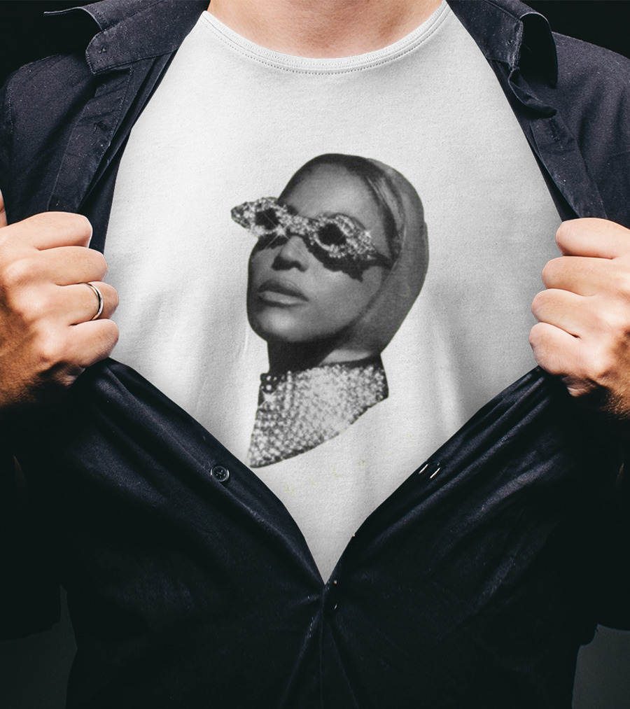 Opulence Rhinestone Glasses And Scarf Glamour T-Shirt