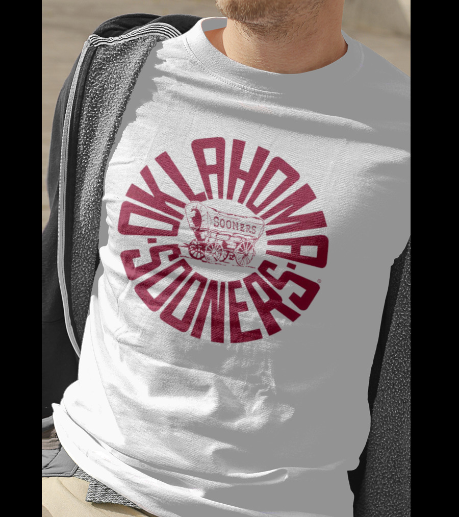 Oklahoma Sooners Covered Wagon Circle T-Shirt