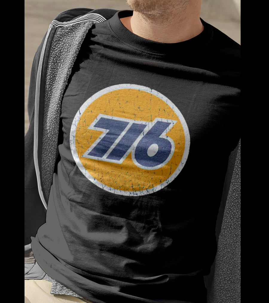 Pumped Up 716 Retro Sports Number Circle T-Shirt