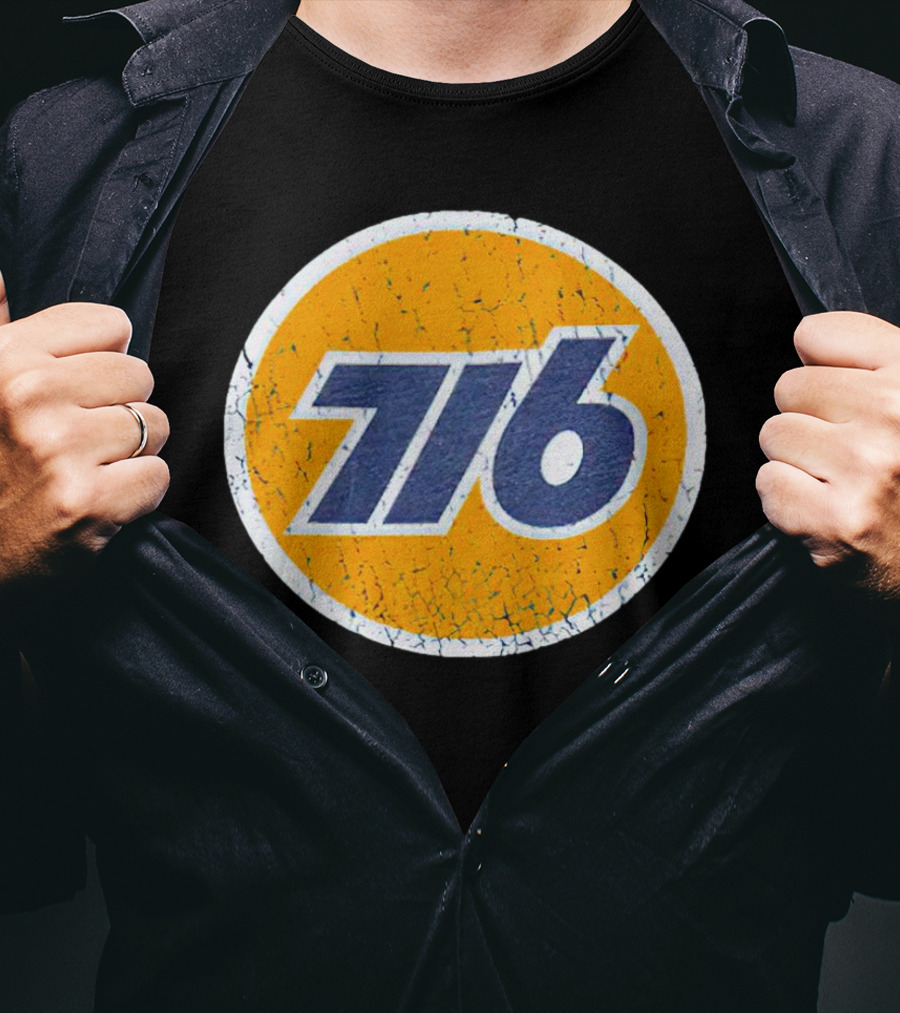 Pumped Up 716 Retro Sports Number Circle T-Shirt