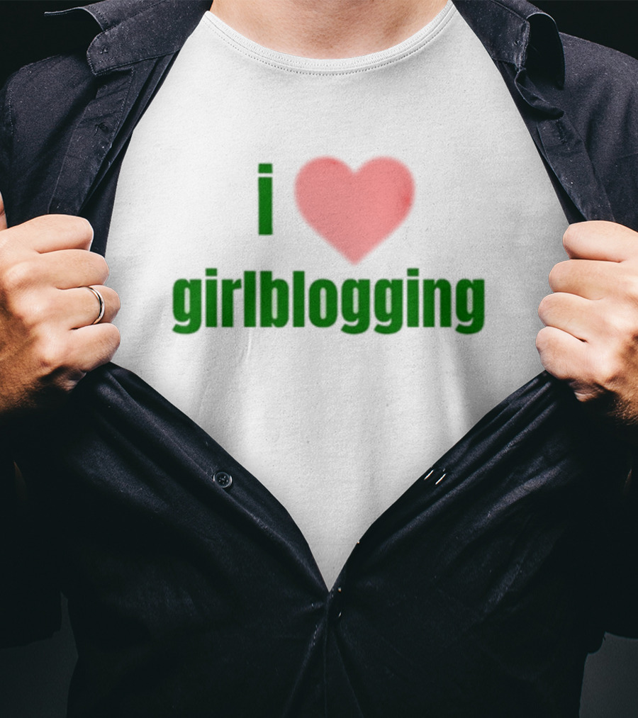 Vibe2k Store I Heart Girlblogging Enthusiast Love T-Shirt