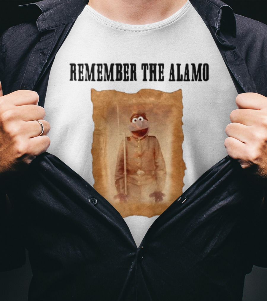 Lucca International Remember The Alamo Historical Muppet Soldier T-Shirt