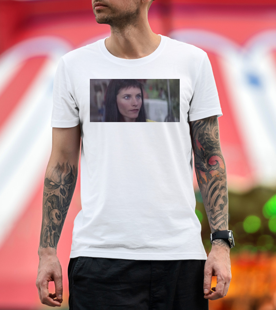 Courteney Cox Scream Movie Character House Party Scene T-Shirt