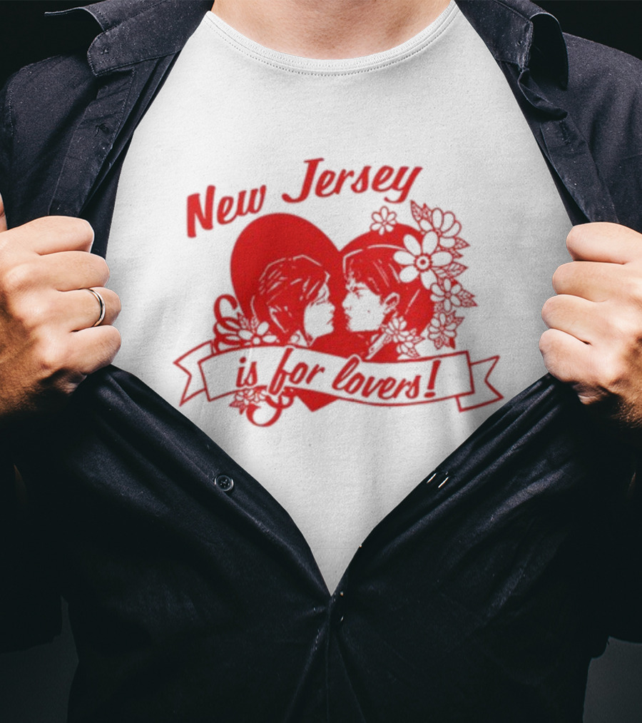 New Jersey Is For Lovers Red Heart Floral Banner T-Shirt
