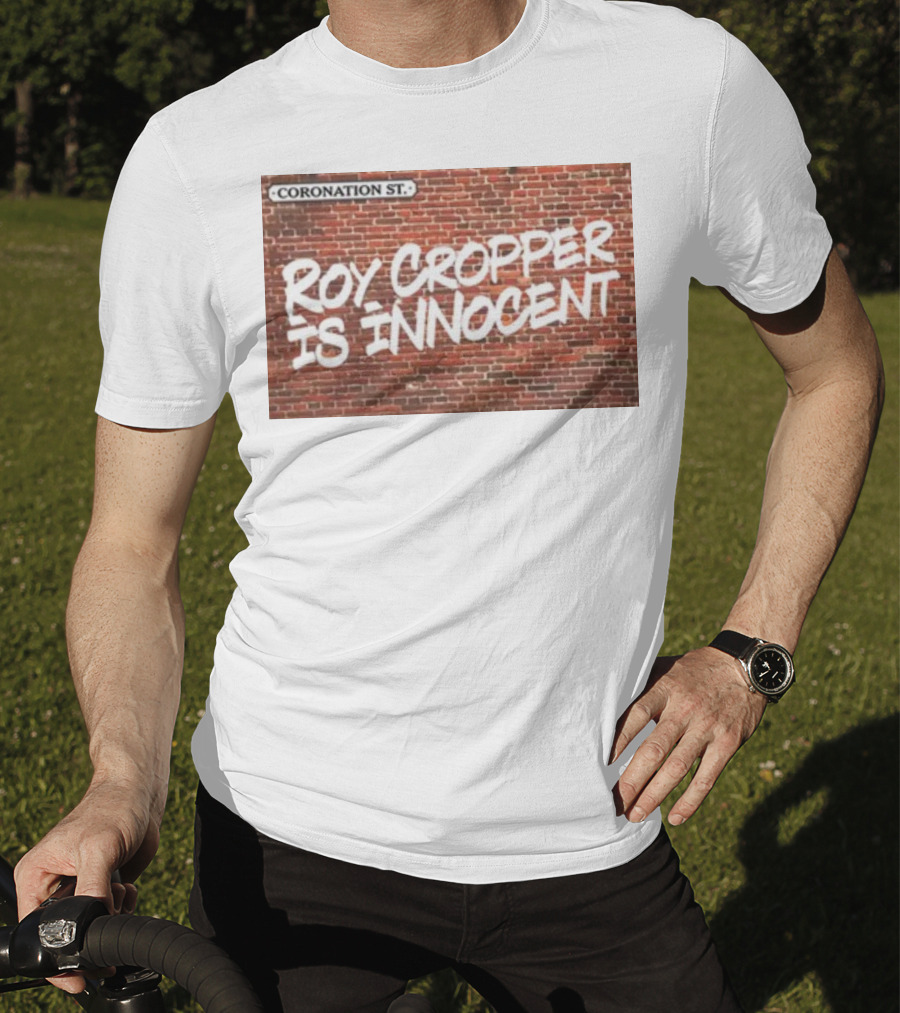 Coronation St Roy Cropper Is Innocent Brick Wall Graffiti Text T-Shirt