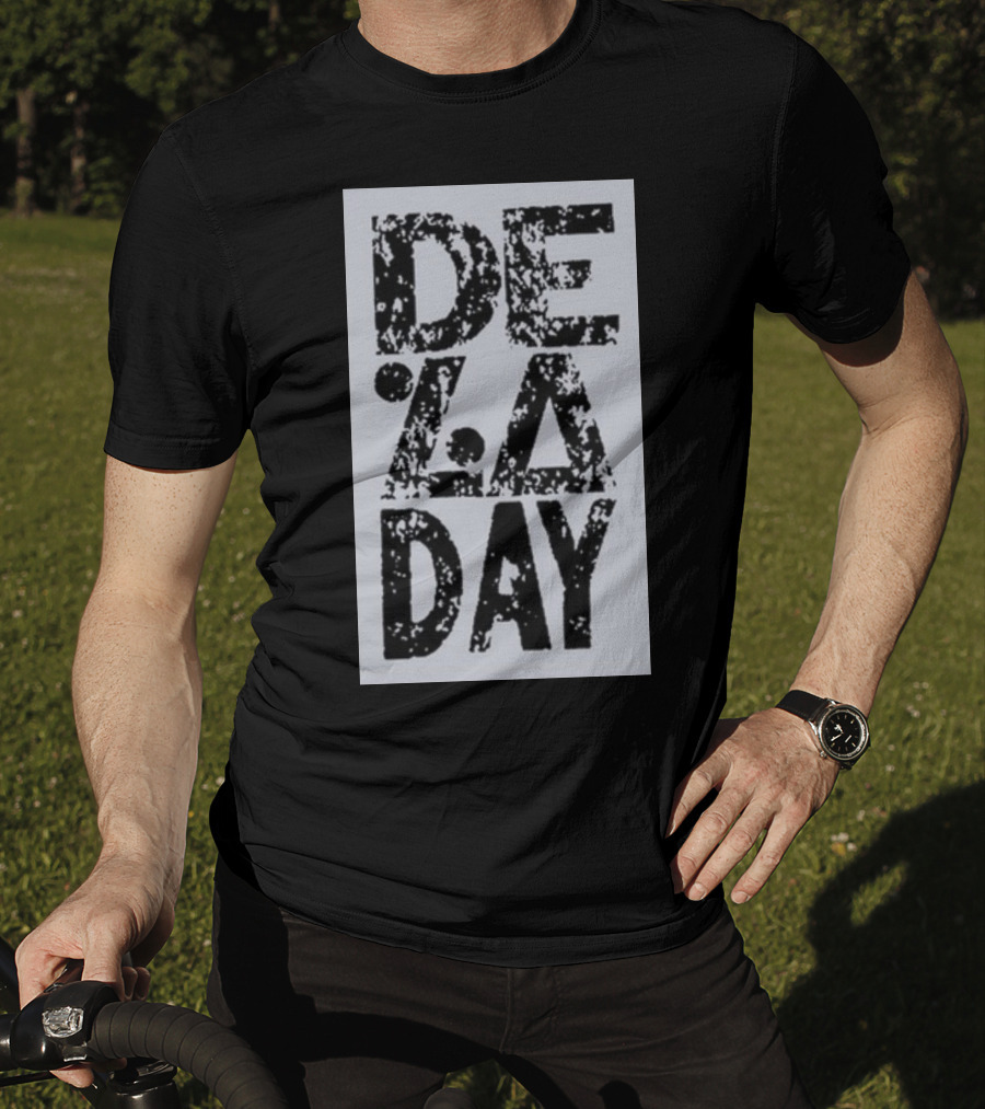 DE LA DAY T-Shirt